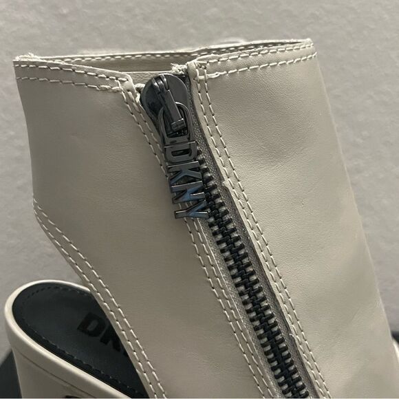 NEW DKNY Malia Square Toe Slingback Shooties Women Sz 9 Ivory Leather Block Heel - Picture 10 of 13